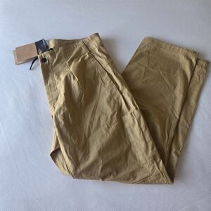 The North Face Women's Tan Straight Leg Pants